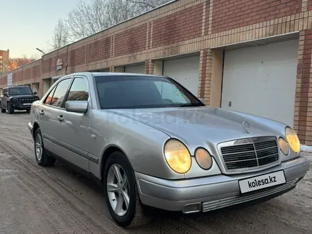 Mercedes-Benz E 230 1996 года за 2 450 000 тг. в Астана – фото 5