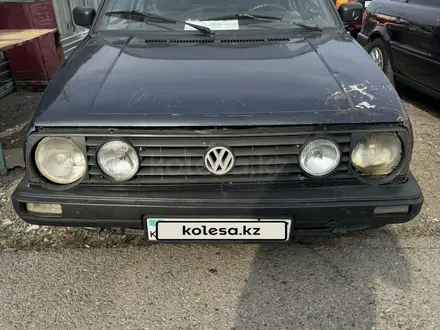 Volkswagen Golf 1991 года за 550 000 тг. в Алматы