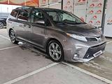 Toyota Sienna 2017 года за 7 500 000 тг. в Алматы – фото 3