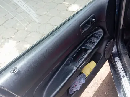Volkswagen Golf 2001 года за 1 700 000 тг. в Алматы – фото 8