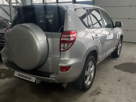 Toyota RAV4 2010 года за 7 800 000 тг. в Астана – фото 3