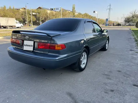 Toyota Camry 2001 года за 4 000 000 тг. в Тараз – фото 3