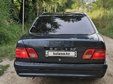 Mercedes-Benz E 280 1997 года за 2 000 000 тг. в Алматы – фото 3