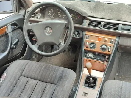 Mercedes-Benz E 200 1989 года за 800 000 тг. в Кордай – фото 13