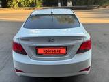 Hyundai Solaris 2015 годаүшін5 800 000 тг. в Алматы – фото 4