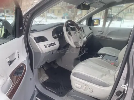 Toyota Sienna 2014 года за 9 800 000 тг. в Уральск – фото 15