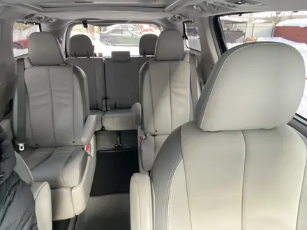 Toyota Sienna 2014 года за 9 800 000 тг. в Уральск – фото 26