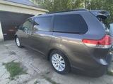 Toyota Sienna 2014 года за 9 800 000 тг. в Уральск