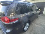 Toyota Sienna 2014 года за 9 800 000 тг. в Уральск – фото 4