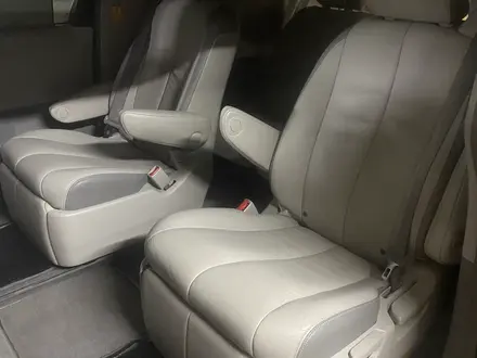 Toyota Sienna 2014 года за 9 800 000 тг. в Уральск – фото 23