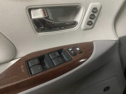Toyota Sienna 2014 года за 9 800 000 тг. в Уральск – фото 14