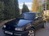 Volkswagen Golf 1994 годаүшін1 400 000 тг. в Алматы