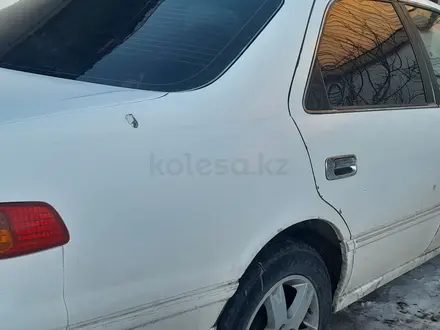 Toyota Camry 2001 года за 3 000 000 тг. в Талдыкорган – фото 3