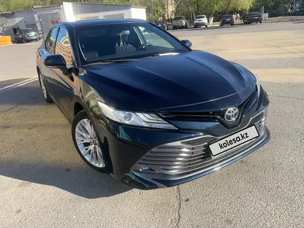 Toyota Camry 2019 года за 13 000 000 тг. в Павлодар