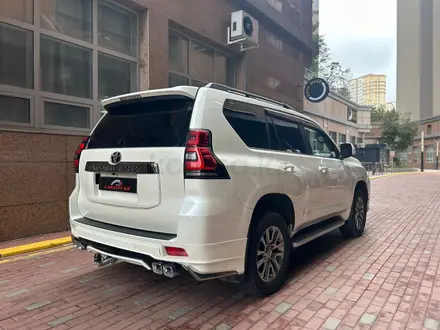 Toyota Land Cruiser Prado 2018 года за 18 950 000 тг. в Астана – фото 5