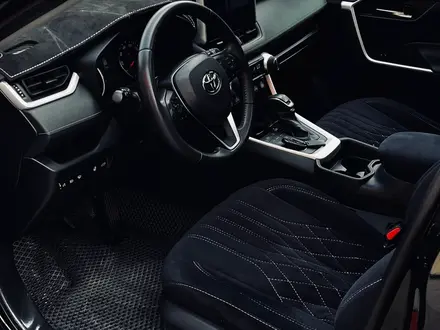 Toyota RAV4 2021 года за 16 800 000 тг. в Уральск – фото 8