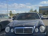 Mercedes-Benz E 200 1996 года за 1 600 000 тг. в Астана – фото 3