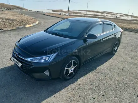Hyundai Elantra 2019 года за 7 500 000 тг. в Кокшетау – фото 2