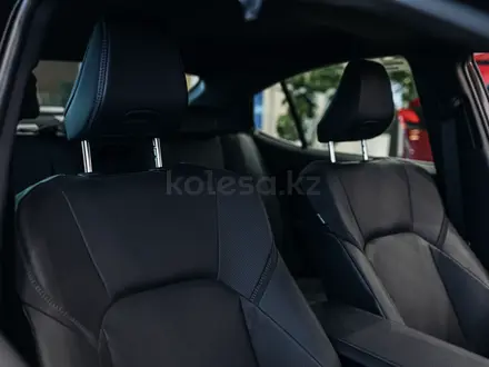 Toyota Camry Prestige 2025 года за 23 690 000 тг. в Астана – фото 5