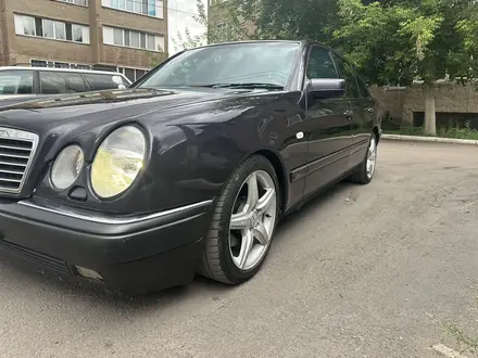 Mercedes-Benz E 280 1996 года за 2 700 000 тг. в Караганда – фото 21