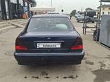 Mercedes-Benz C 200 1997 годаүшін1 900 000 тг. в Алматы – фото 2