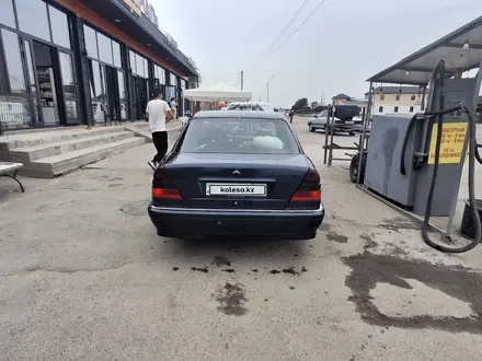 Mercedes-Benz C 200 1997 года за 1 900 000 тг. в Алматы – фото 5