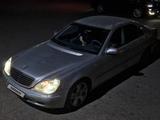 Mercedes-Benz S 320 2001 годаүшін4 100 000 тг. в Актау – фото 3