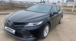 Toyota Camry 2020 года за 13 500 000 тг. в Астана – фото 2