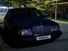 Mercedes-Benz E-Class, 1988