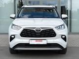 Toyota Highlander 2026 года за 23 400 000 тг. в Астана – фото 4
