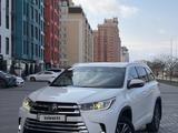 Toyota Highlander 2017 годаүшін19 000 000 тг. в Актау