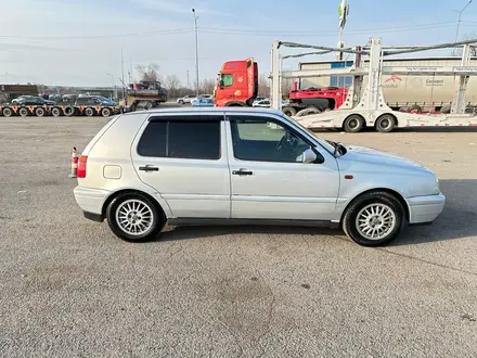 Volkswagen Golf 1996 года за 2 250 000 тг. в Алматы – фото 6