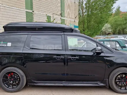 Бокс — багажник на крышу Киа Карнивал (3-4 поколение). за 580 000 тг. в Астана