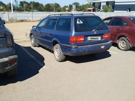 Volkswagen Passat 1995 года за 2 100 000 тг. в Актобе – фото 4