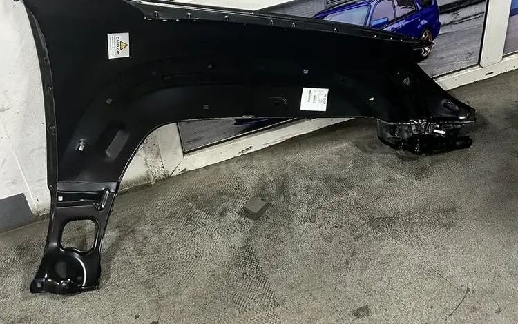 Крыло 4Runner левая 2008 за 1 000 тг. в Алматы