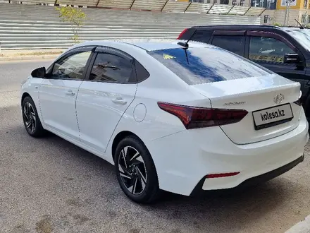 Hyundai Accent 2019 года за 7 500 000 тг. в Актау – фото 2