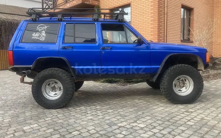 Jeep Cherokee 1995 годаүшін3 800 000 тг. в Алматы