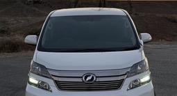 Toyota Vellfire 2014 года за 7 500 000 тг. в Атырау – фото 4