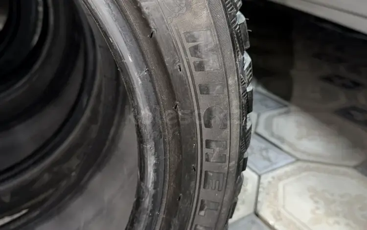 Зимние Michelin новые за 450 000 тг. в Алматы