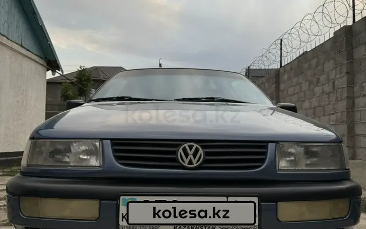 Volkswagen Passat 1995 годаүшін2 700 000 тг. в Тараз