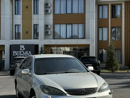 Toyota Camry 2005 года за 5 800 000 тг. в Тараз