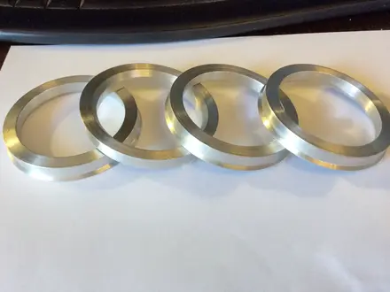 Центрирующие кольца за 4 000 тг. в Алматы