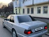 Mercedes-Benz E 200 1991 годаүшін1 800 000 тг. в Семей – фото 4