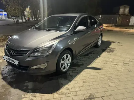 Hyundai Solaris 2015 года за 3 500 000 тг. в Петропавловск – фото 19