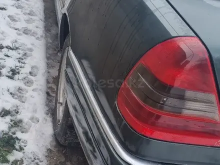 Mercedes-Benz C 180 1993 года за 1 300 000 тг. в Алматы