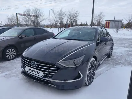 Hyundai Sonata 2022 года за 12 200 000 тг. в Актобе – фото 9