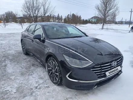 Hyundai Sonata 2022 года за 12 200 000 тг. в Актобе
