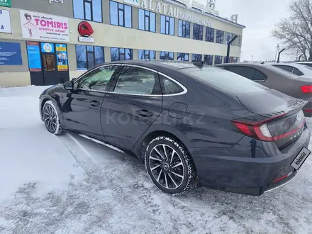 Hyundai Sonata 2022 года за 12 200 000 тг. в Актобе – фото 11