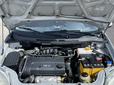 Chevrolet Aveo 2013 года за 3 400 000 тг. в Караганда – фото 10