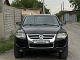 Volkswagen Touareg 2007 года за 5 800 000 тг. в Шымкент – фото 2